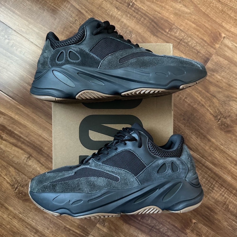 Yeezy Boost 700 Utility Black 2019